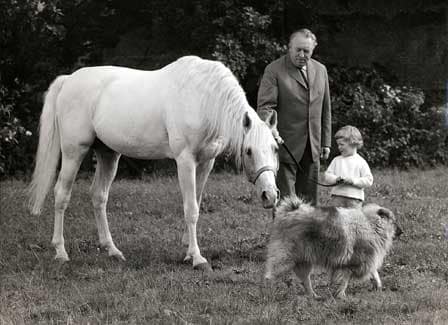 Sofas-letzte-Reise Clemens Freiher von Nagel m