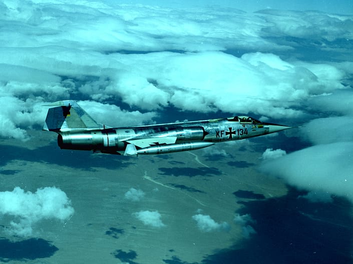 German_Lockheed_F-104G_Starfighter_in_flight_near_Edwards_Air_Force_Base_California_USA_in_1962_176246790
